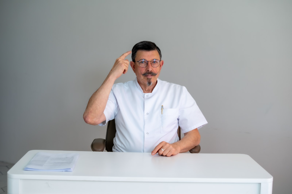 Doctor teleconsultation for hair loss